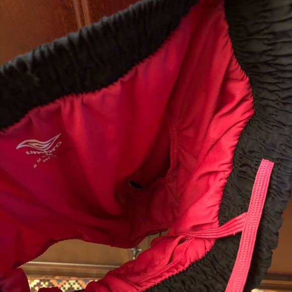 Athletic shorts - Picture 4 of 7